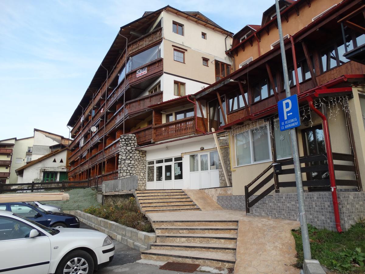 Studio Appartamento Poiana Brasov Esterno foto
